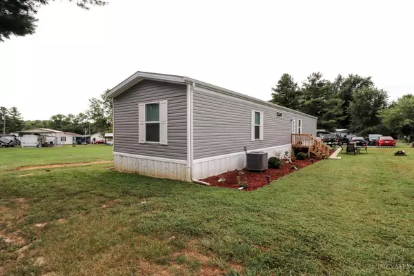 11515 Dundee Dr, Paint Twp, OH 45133