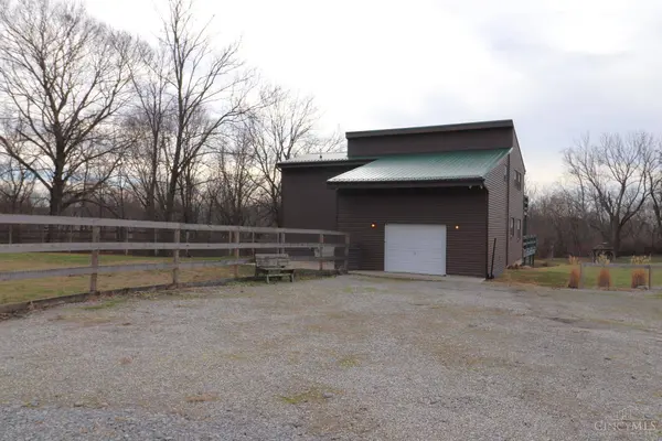 970 Macedonia Rd, Washington Twp, OH 45107