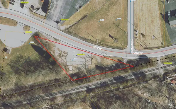 753 W Main St, Blanchester, OH 45107