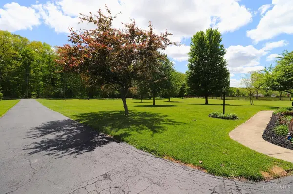 7507 Watkins-Starkey Rd, Harlan Twp, OH 45107