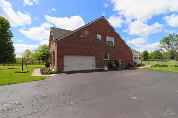 7507 Watkins-Starkey Rd, Harlan Twp, OH 45107