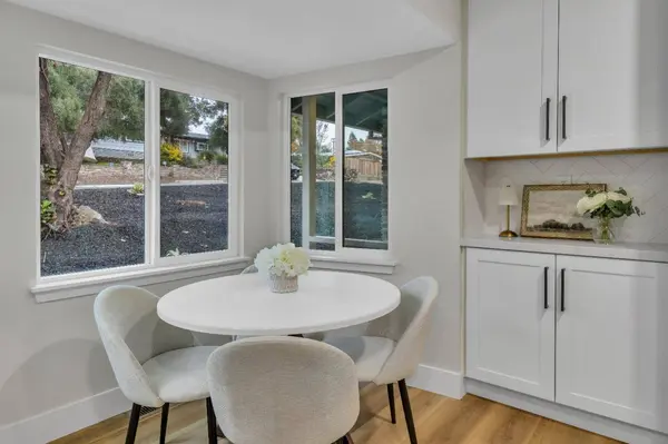 8200 Shangrila DR, Fair Oaks, CA 95628