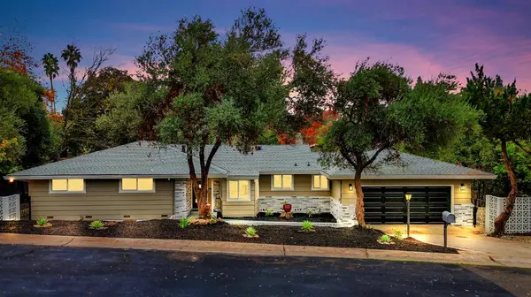 8200 Shangrila DR, Fair Oaks, CA 95628