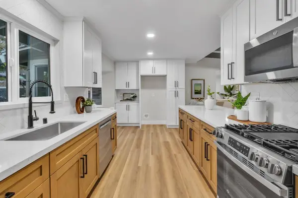 8200 Shangrila DR, Fair Oaks, CA 95628