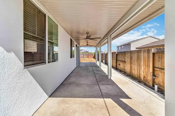 686 Cardoso Dairy DR, Galt, CA 95632
