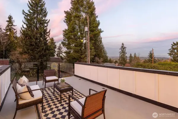 1511 96th AVE NE, Seattle, WA 98115