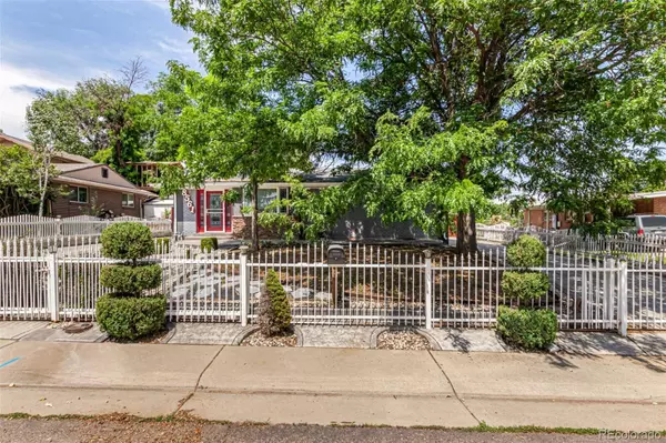 8561 Richard RD, Denver, CO 80229