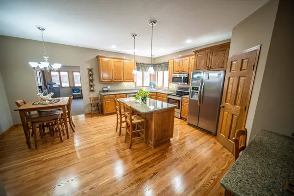 2260 Ponderosa DR SW, Rochester, MN 55902