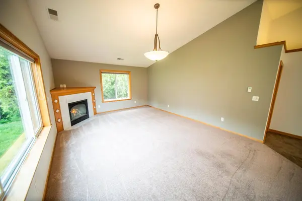 311 Bear Paw CIR NE, Byron, MN 55920