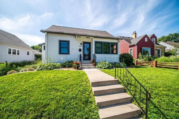 1426 1st ST NW, Rochester, MN 55901