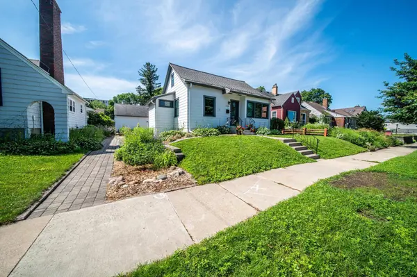 1426 1st ST NW, Rochester, MN 55901