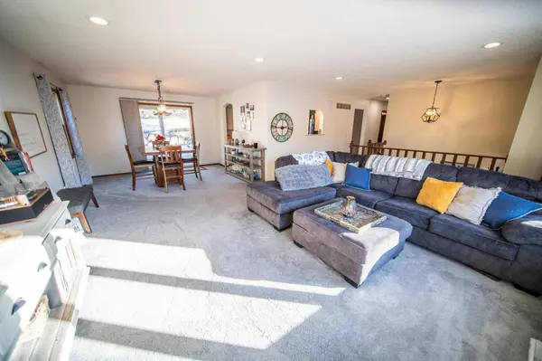 557 Northern Heights DR NE, Rochester, MN 55906