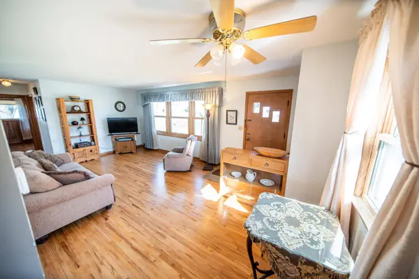 302 19th ST SW, Rochester, MN 55902