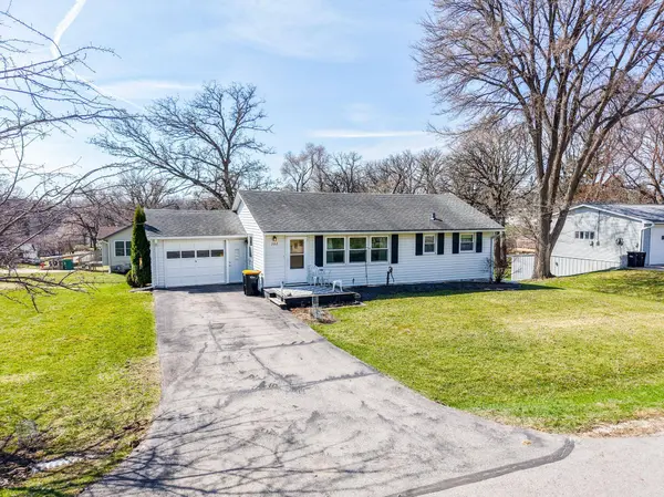 302 19th ST SW, Rochester, MN 55902