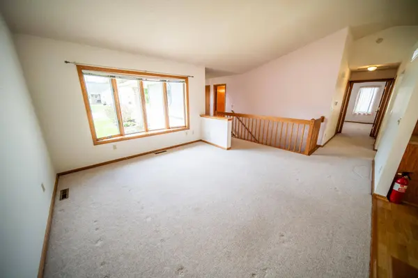 3315 Oxford LN NW, Rochester, MN 55901