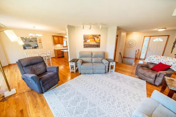 546 Lake Crest LN NW, Rochester, MN 55901