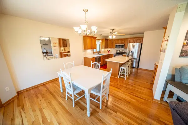 546 Lake Crest LN NW, Rochester, MN 55901