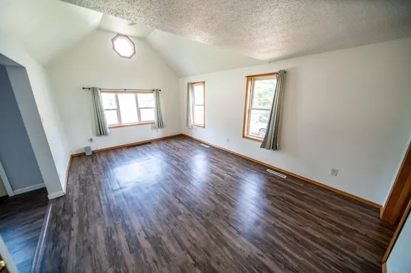 412 Main ST N, Grand Meadow, MN 55936