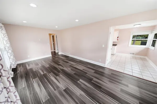 2414 23rd AVE NW, Rochester, MN 55901