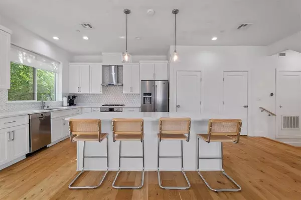 2222 Moser Avenue #107, Dallas, TX 75206