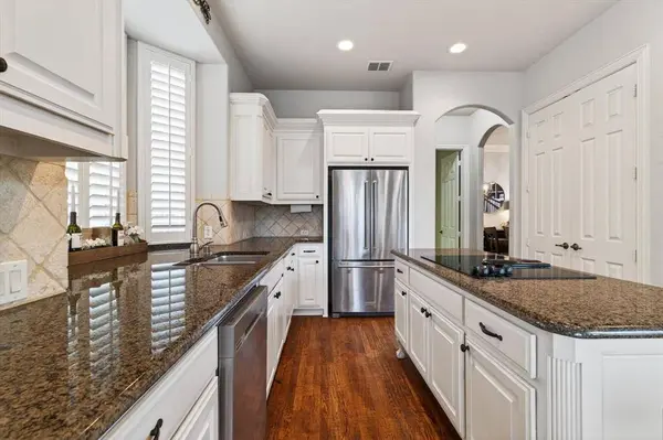 10761 Silver Dollar Drive, Frisco, TX 75033