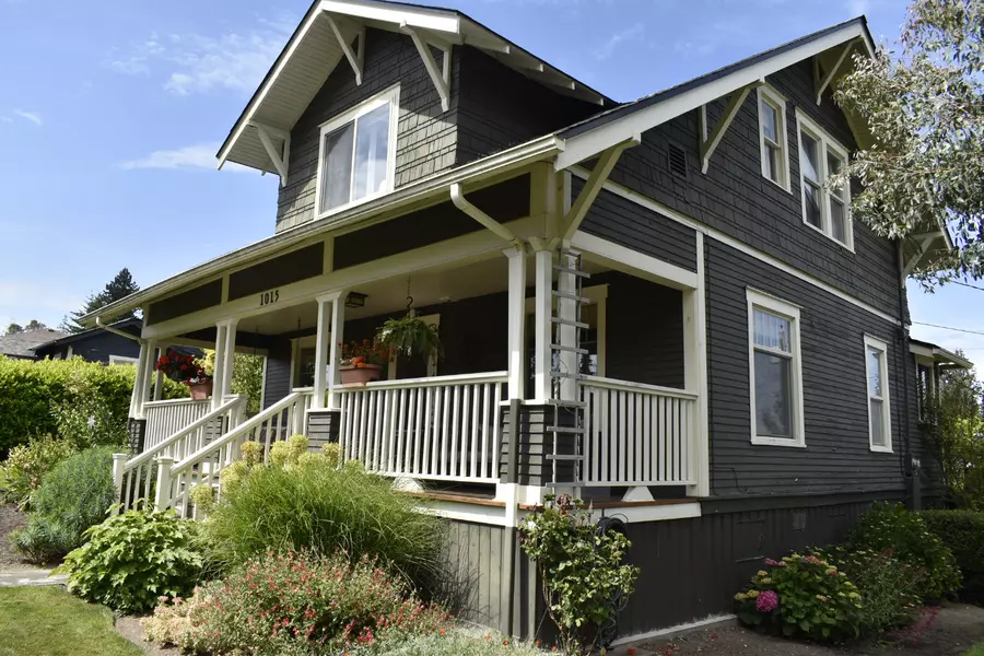 1015 W 12th St, Port Angeles, WA 98363-7263