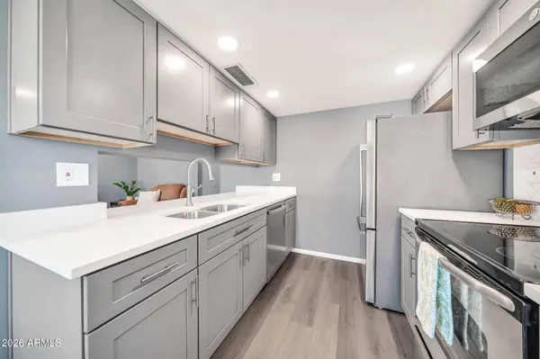 1916 W MORNINGSIDE Drive #118, Phoenix, AZ 85023