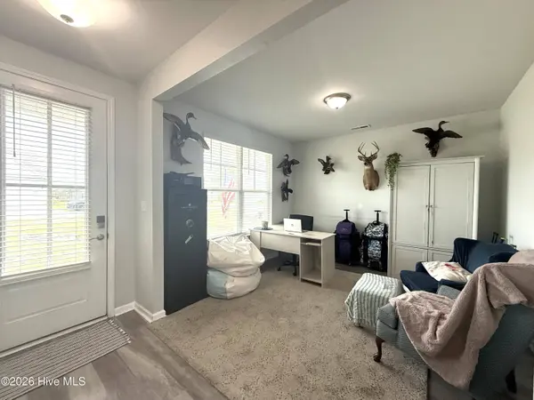 46 Rochester ST, Hampstead, NC 28443