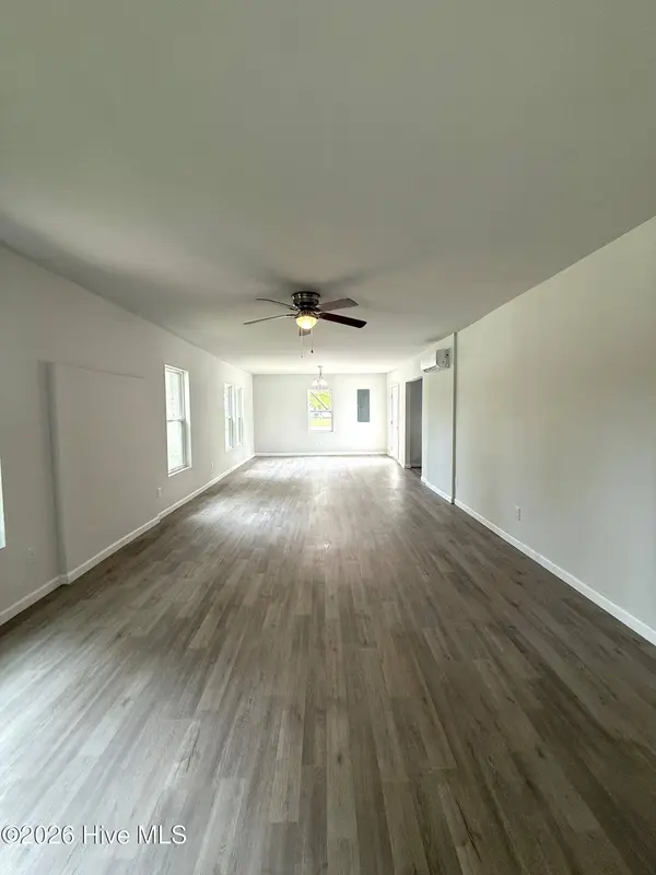 403 Bordeaux ST, Jacksonville, NC 28540