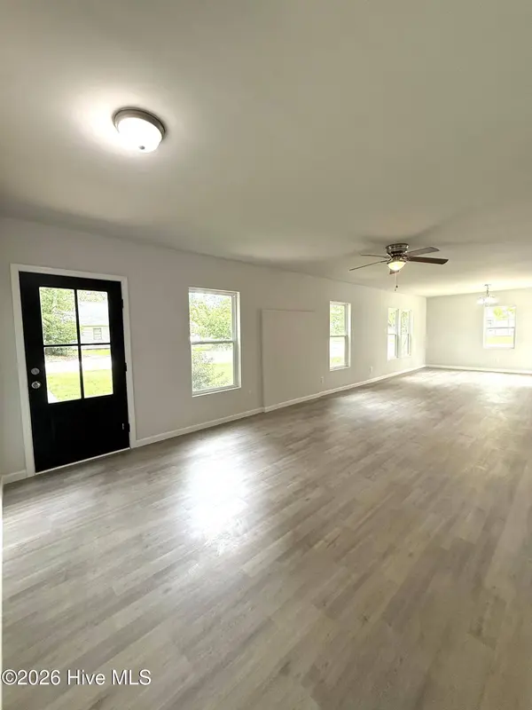 403 Bordeaux ST, Jacksonville, NC 28540