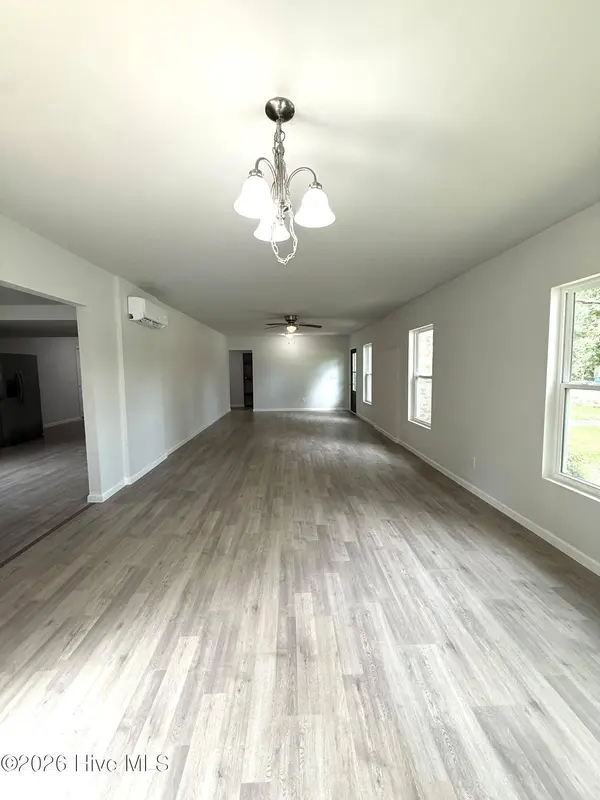 403 Bordeaux ST, Jacksonville, NC 28540
