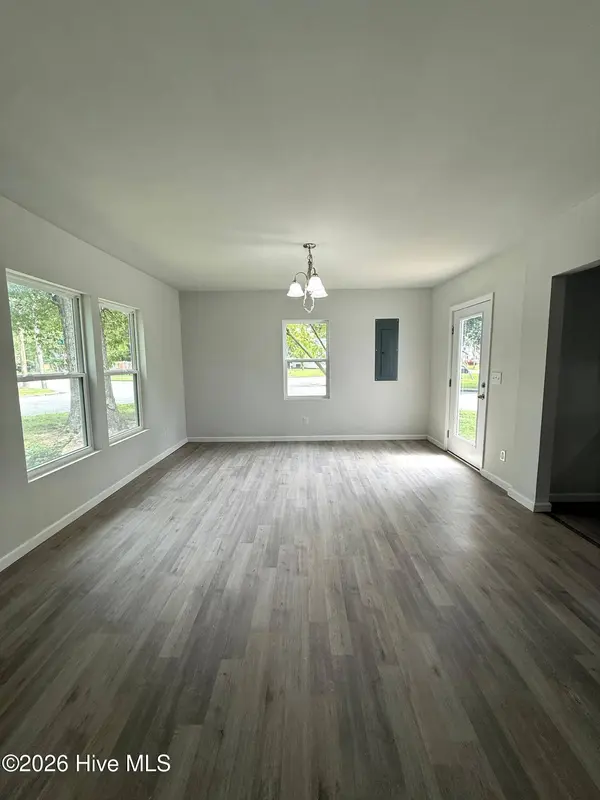 403 Bordeaux ST, Jacksonville, NC 28540