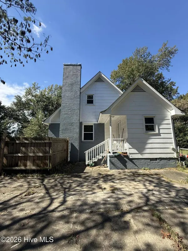 2200 Indian DR, Jacksonville, NC 28546