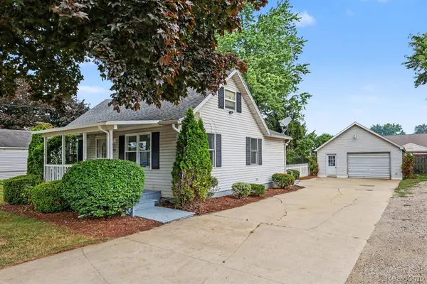 5246 Dania ST, Flint Charter Township, MI 48532