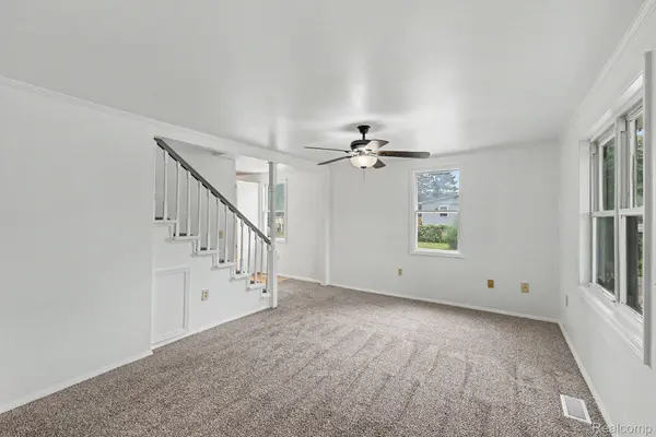 5246 Dania ST, Flint Charter Township, MI 48532
