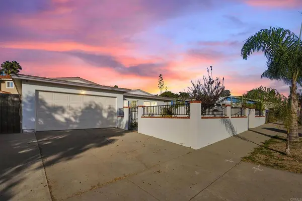 4062 Lewis St, Oceanside, CA 92056