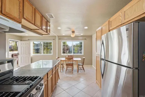 4062 Lewis St, Oceanside, CA 92056