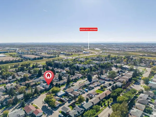 2727 Doverbrook RD SE, Calgary, AB T2B 2L4
