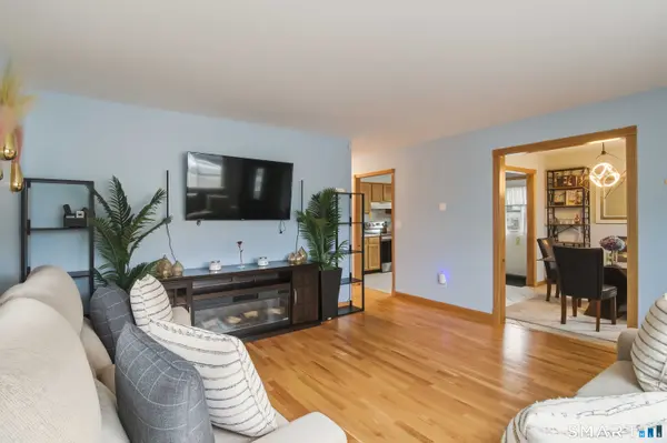 81 Dodd Avenue, Bridgeport, CT 06606