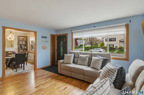 81 Dodd Avenue, Bridgeport, CT 06606