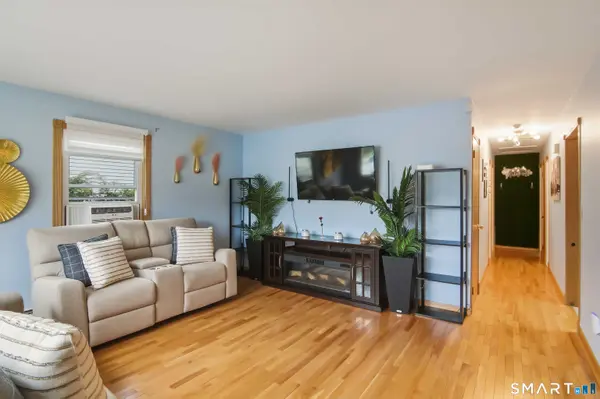 81 Dodd Avenue, Bridgeport, CT 06606