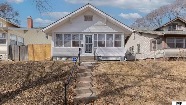 2746 N 49th Street, Omaha, NE 68104