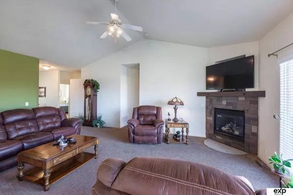 4576 S 191 Avenue, Omaha, NE 68135