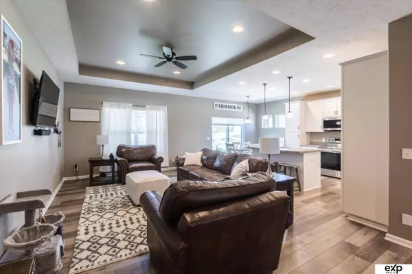 5614 N 177th Street, Omaha, NE 68116