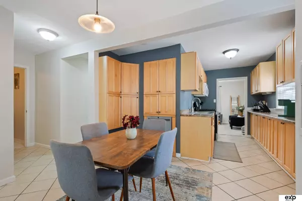 6772 Hamilton Street, Omaha, NE 68132