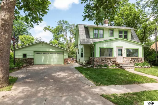 208 W Alexander Street, Valley, NE 68064