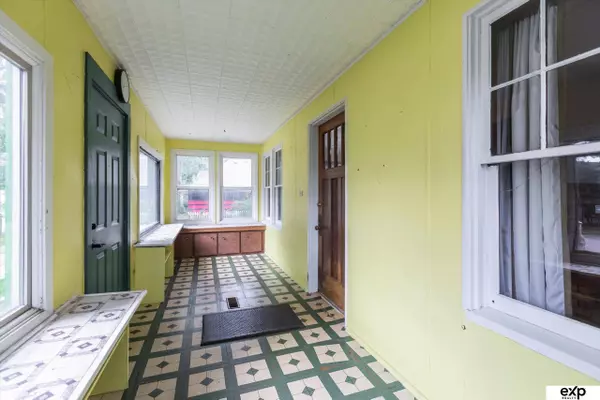 208 W Alexander Street, Valley, NE 68064