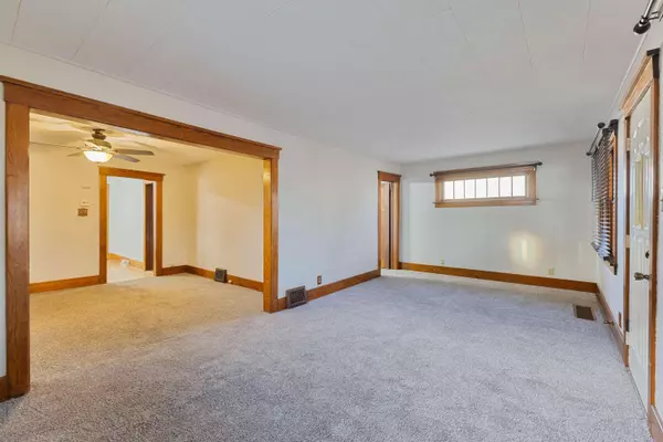 406 4TH ST, Griswold, IA 51535