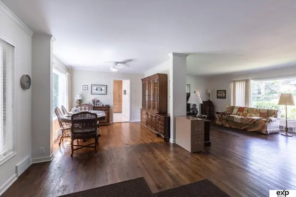 7805 Pierce Circle, Omaha, NE 68124