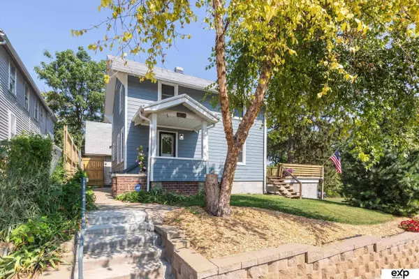 2104 F Street, Omaha, NE 68107